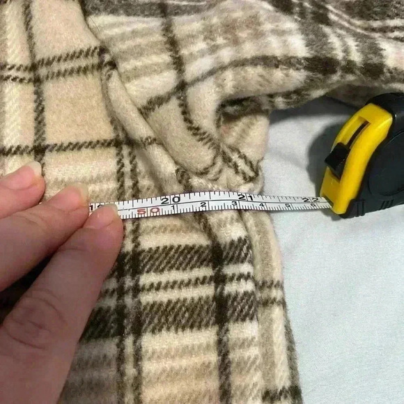 Princess Polly Plaid Flannel Shirt Shacket Sz 2 Brown Cream Layering Fall Staple - Picture 8 of 10